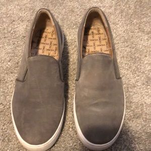 Vionic Gray Slip on Suede Sneaker Deck Shoe Size 7